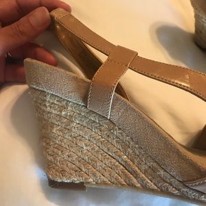 Aerosoles Sz 9 amazing Natural Wedges 😍